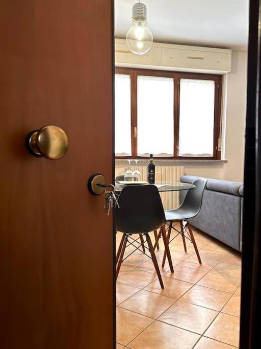 Casa Spezia - Metro Vicina, Wi-Fi Rapido & Netflix Apartment ตูริน ภายนอก รูปภาพ