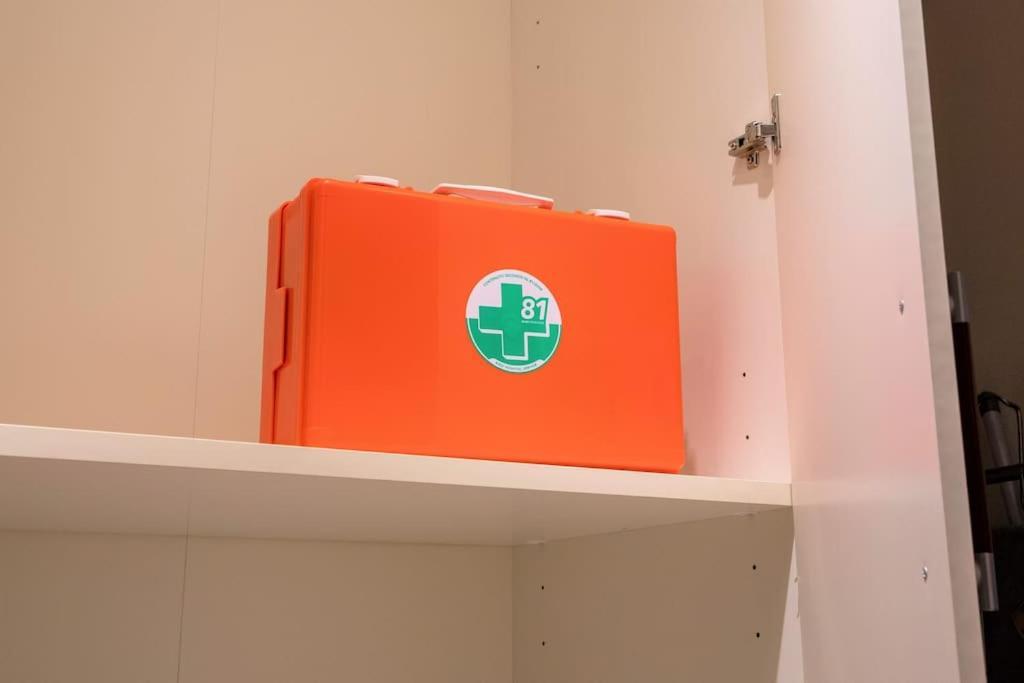 Casa Spezia - Metro Vicina, Wi-Fi Rapido & Netflix Apartment ตูริน ภายนอก รูปภาพ